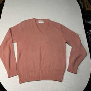 Christian Dior size Medium Sweater Pink Vintage Orlon Acrylic V Neck Pull Over